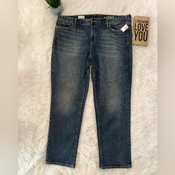 🎉HP🎉 Gap 1969 Real Straight Jeans - Picture 2 of 7